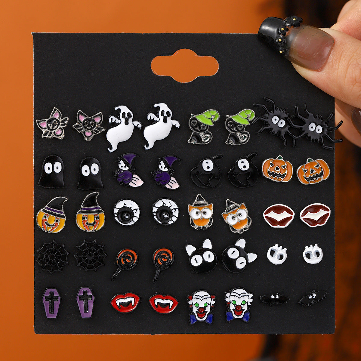 Juego de pendientes de tuerca de calabaza, fantasma y murciélago de Halloween estilo caricatura oscura en aleación con postes de acero inoxidable