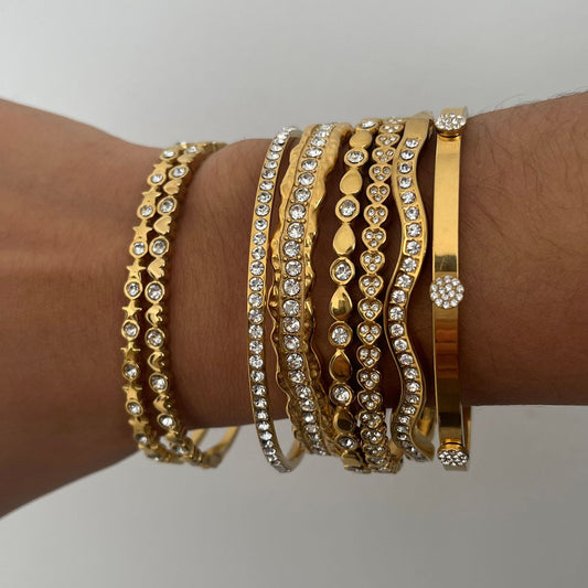 Luxury Stainless Steel Bracelet with Rhinestone Inlay Heart Shape Hypoallergenic Plated Bangle for Women