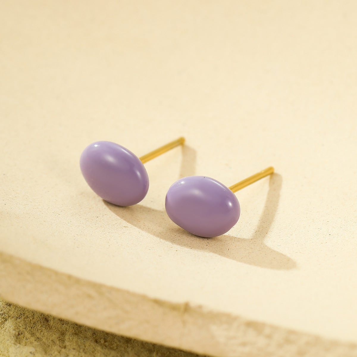 Orecchini a perno con perline in acciaio inossidabile alla moda e minimalisti, con placcatura in oro 18 carati e accento a goccia per donne