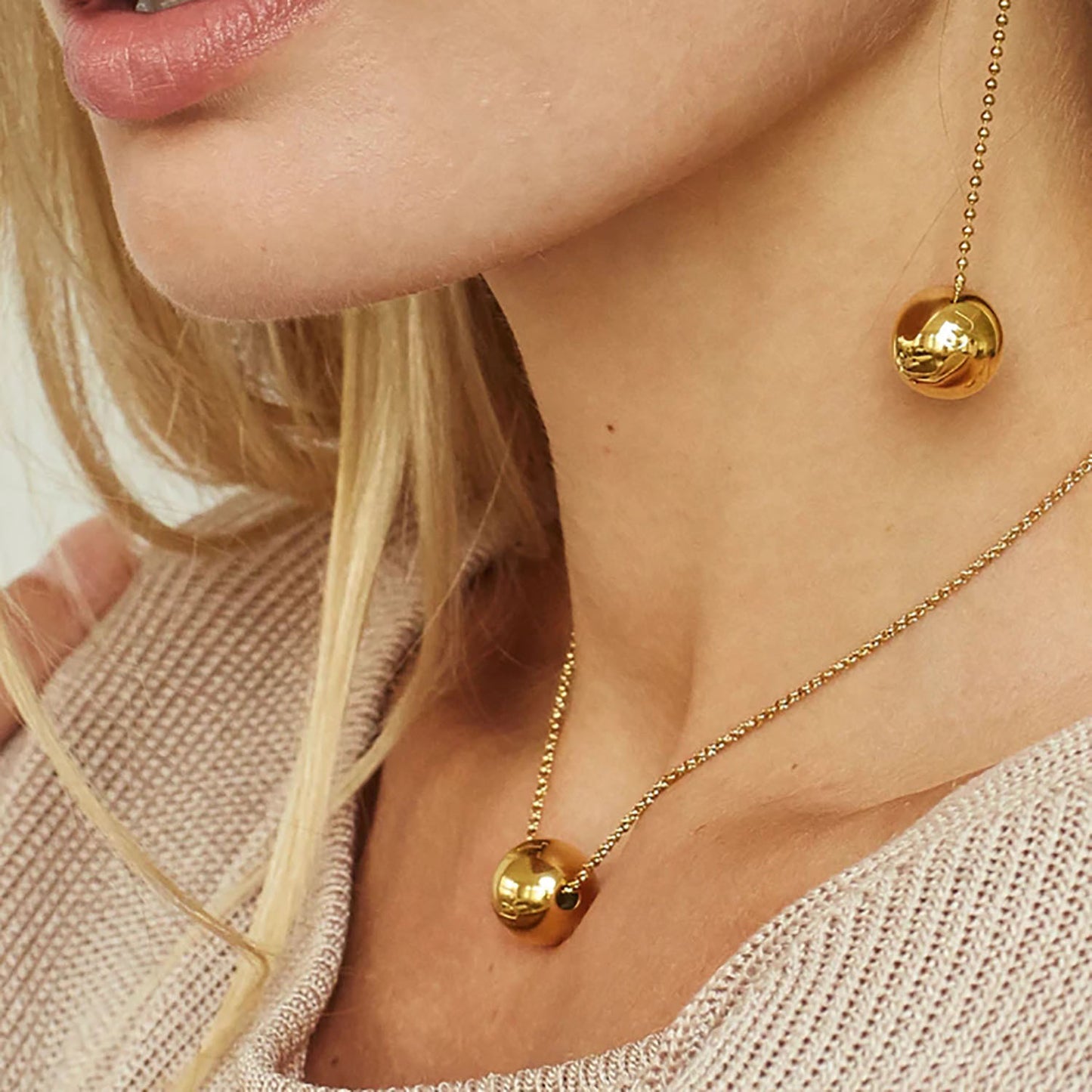 Minimalist Geometric Gold Ball Pendant Necklace 18K Gold Plated Stainless Steel Box Chain Pull-Adjustable Women Jewelry