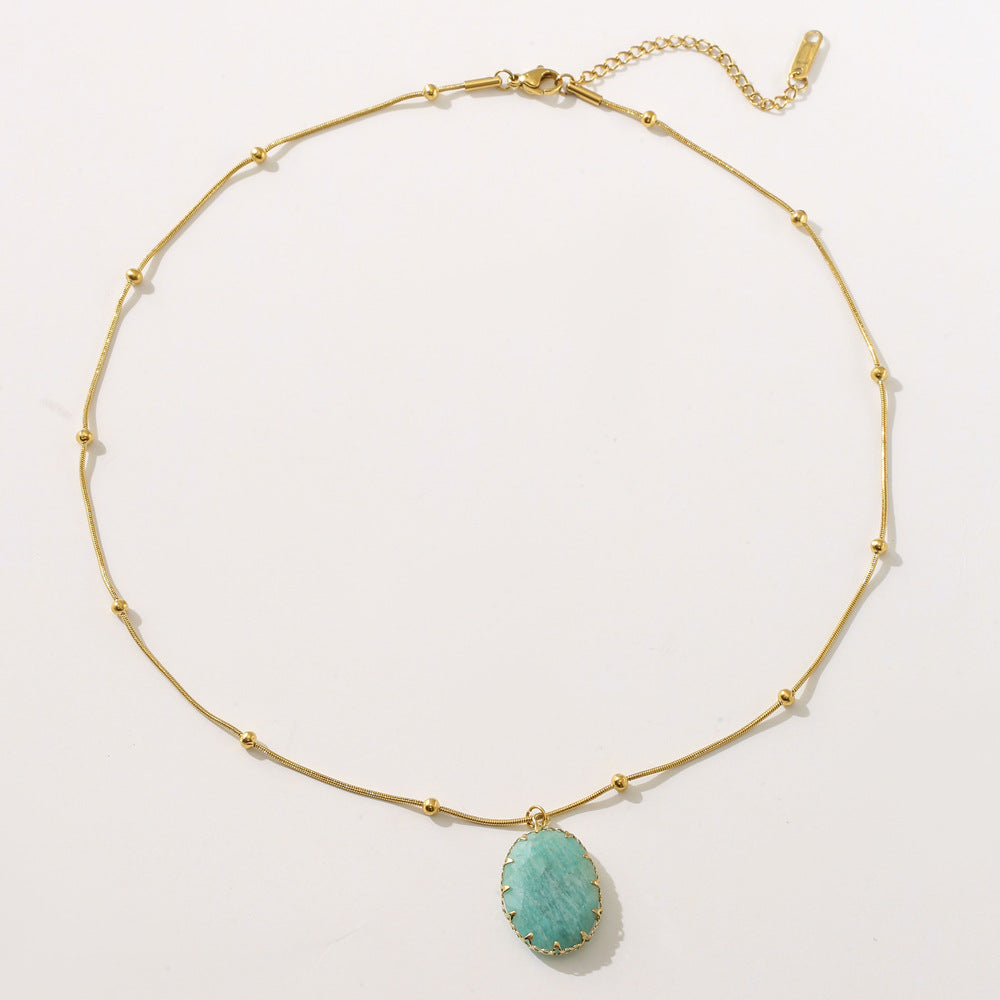 Collar de mujer vintage de lujo ligero con óvalo de turquesa y chapado en oro de 18 quilates de acero inoxidable