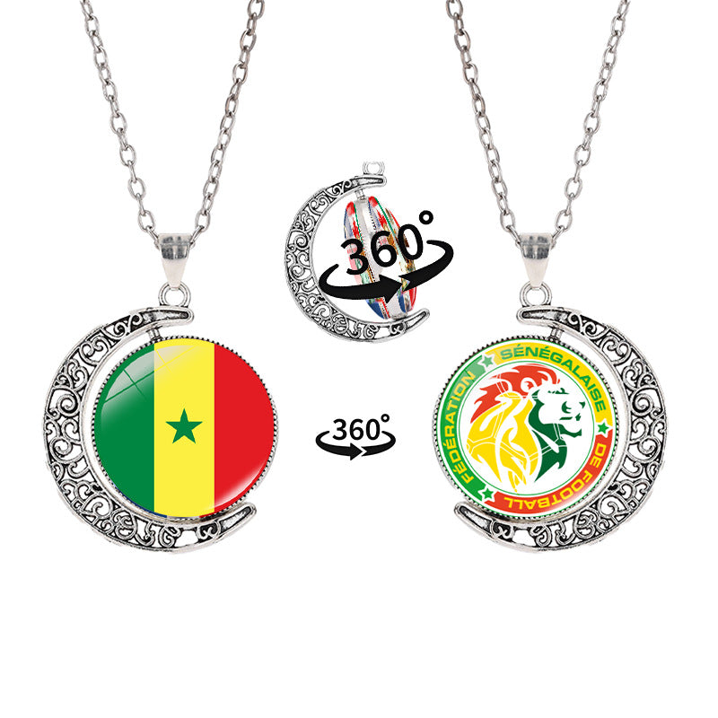 Collana a pendente a mezzaluna geometrica sportiva in lega con finitura galvanizzata per abbigliamento casual unisex
