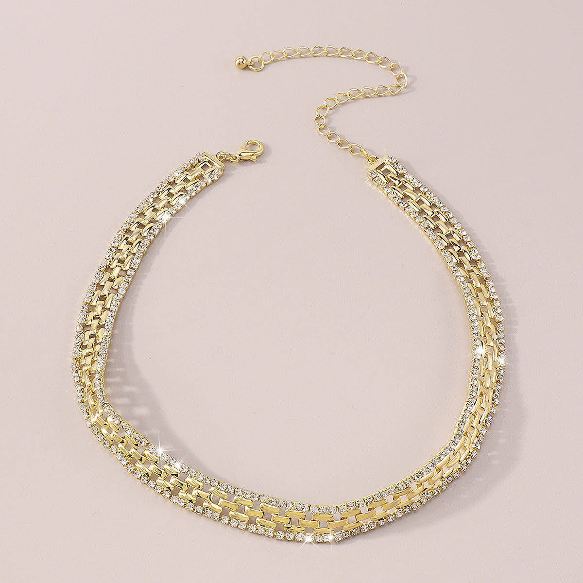 Collar de cadena geométrico dulce y atrevido con flecos de pedrería para mujer, collar con colgante de lujo de aleación chapada