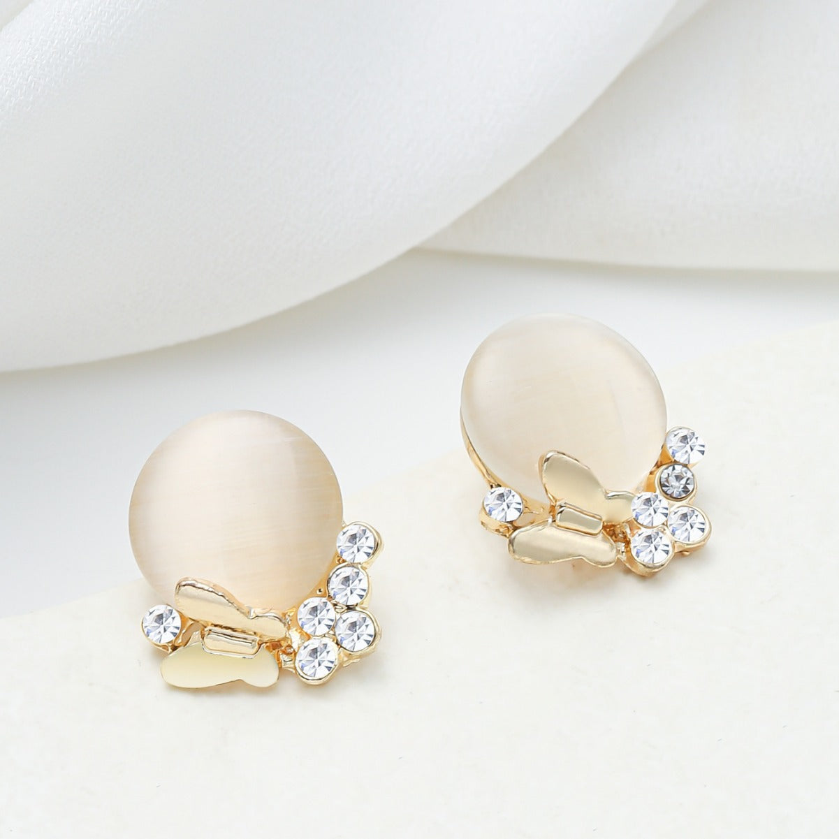 Butterfly-Shaped Copper Stud Earrings with Natural Cat's Eye Stone and Zircon Inlay for Women