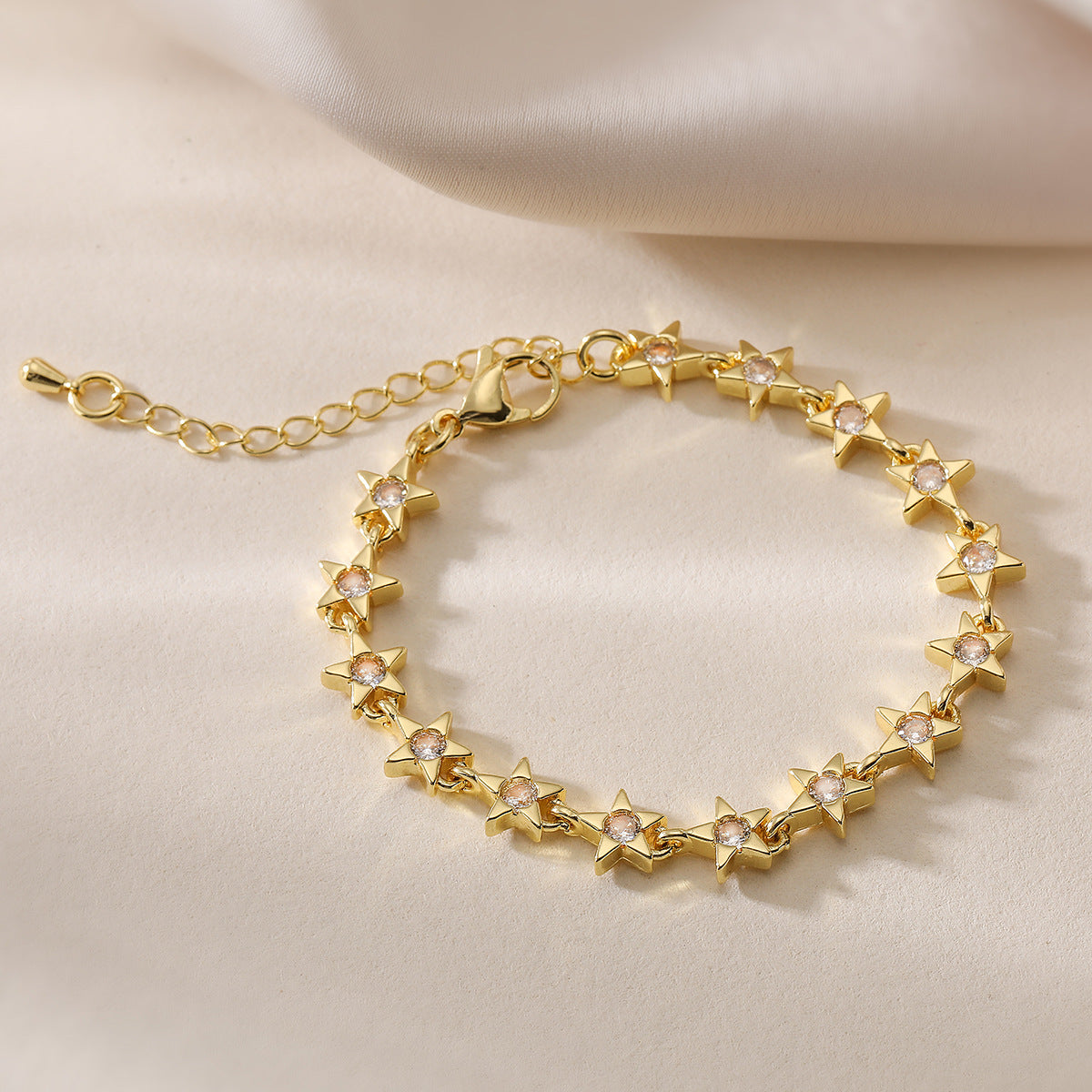Minimalist Luxury 18K Gold Plated Brass Geometric Heart Star Cubic Zirconia Inlay Bracelet for Women