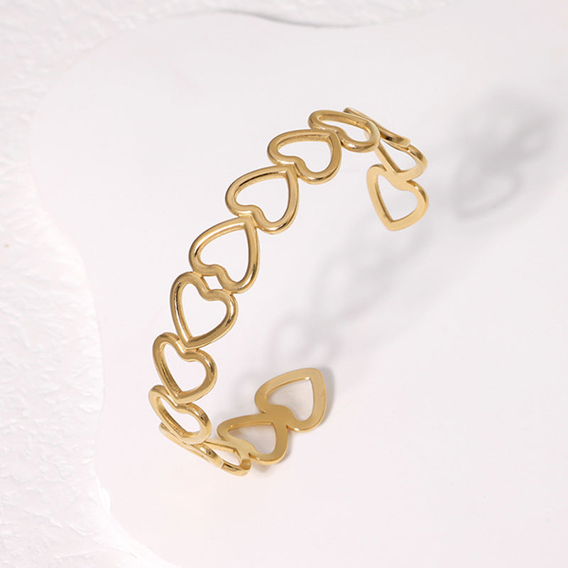 Bracciale minimalista a cuore in acciaio al titanio placcato, braccialetto regolabile in acciaio inossidabile