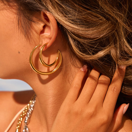 Orecchini da donna geometrici minimalisti a cerchio in acciaio inossidabile con placcatura in oro PVD sottovuoto