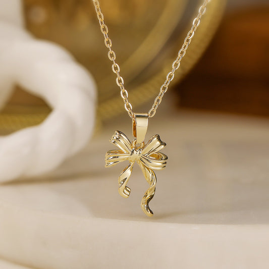 Collana con ciondolo a fiocco minimalista in rame da donna, catena versatile per clavicola