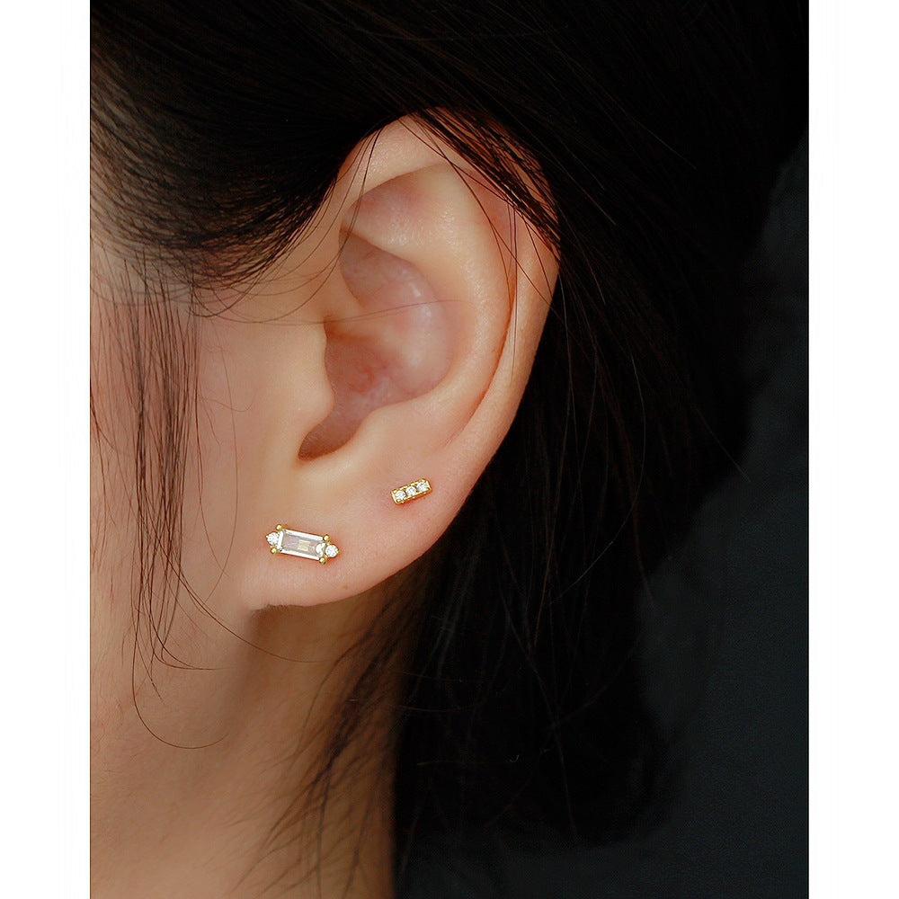 Orecchini a perno geometrici minimalisti ed eleganti in argento sterling 925 con zirconi cubici rotondi e quadrati, placcati