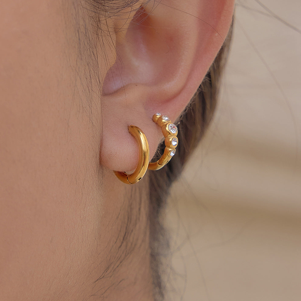 Orecchini a cerchio da donna in acciaio inossidabile placcato con strass, modello geometrico minimalista