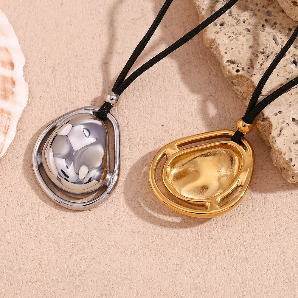 Collana Pendente Minimalista Geometrica in Acciaio Inossidabile con Placcatura in Oro 18K e Pietra Meteorite Irregolare da Donna