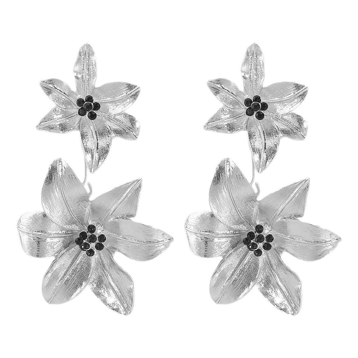 Pendientes de aleación con diseño floral elegante y acabado galvanizado para mujer, aretes minimalistas y versátiles a la moda