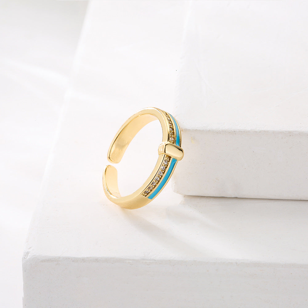Anello minimalista geometrico in rame con placcatura in oro vero e accenti di zirconi smaltati da donna