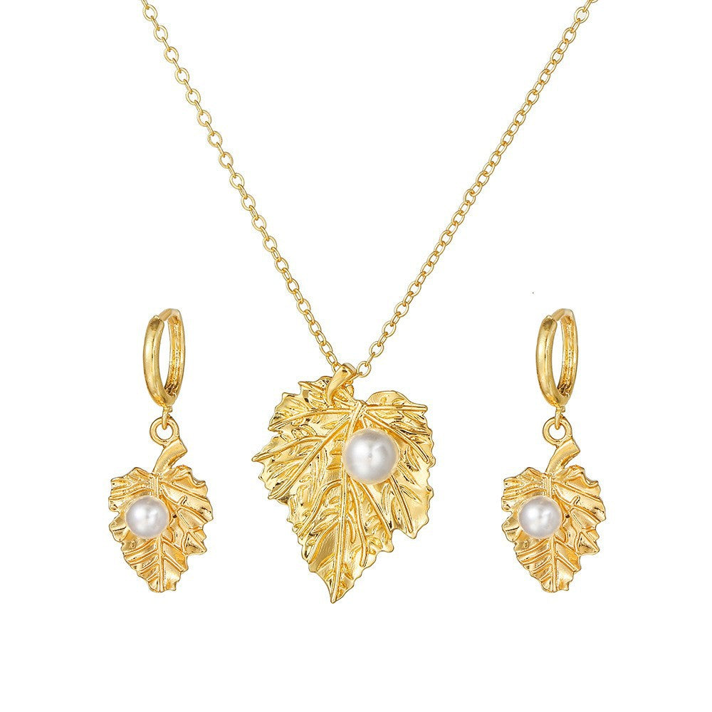 Casual Geometric Alloy Ball Chain Necklace
