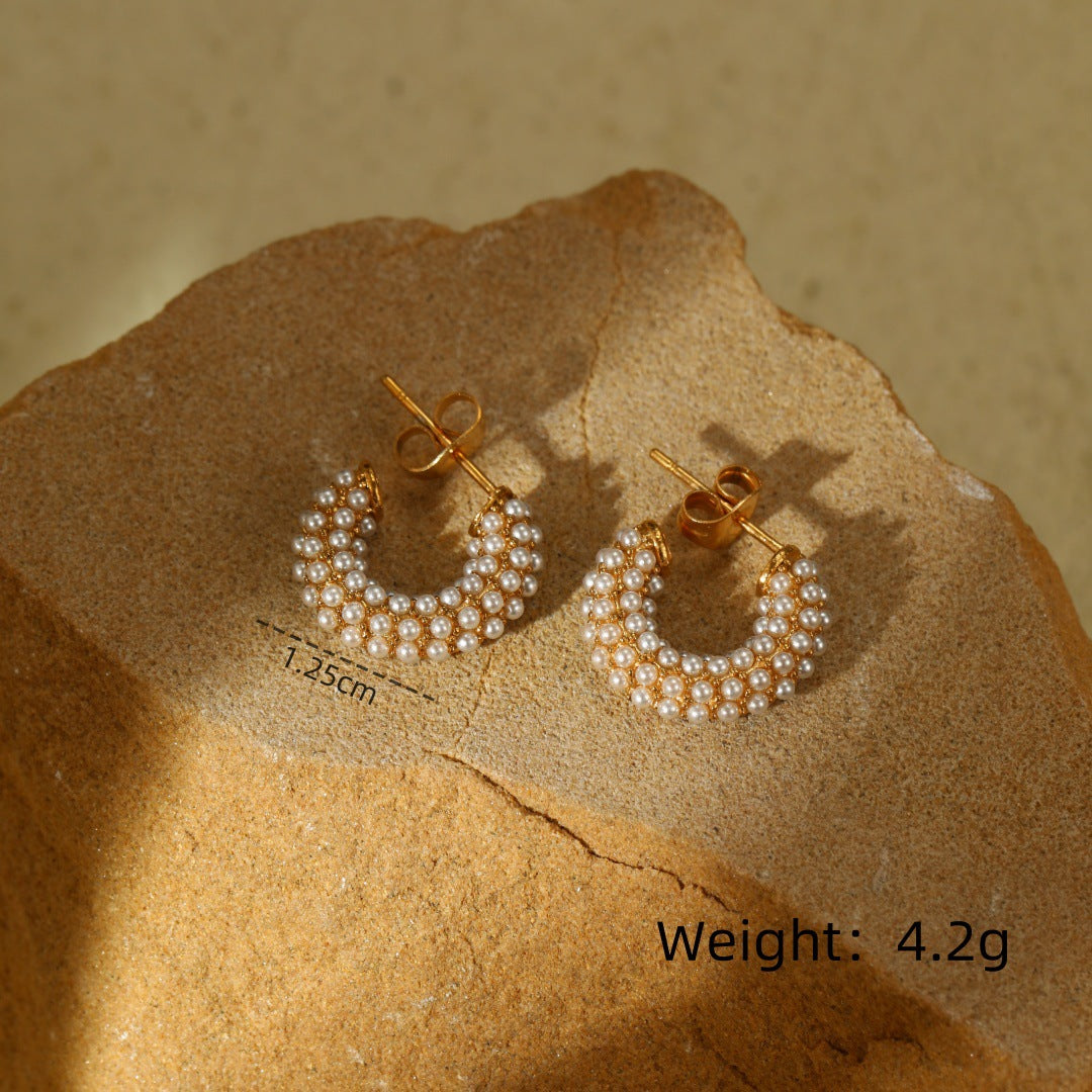 Pendientes minimalistas de acero inoxidable en forma de C con perlas y circonitas incrustadas para mujer