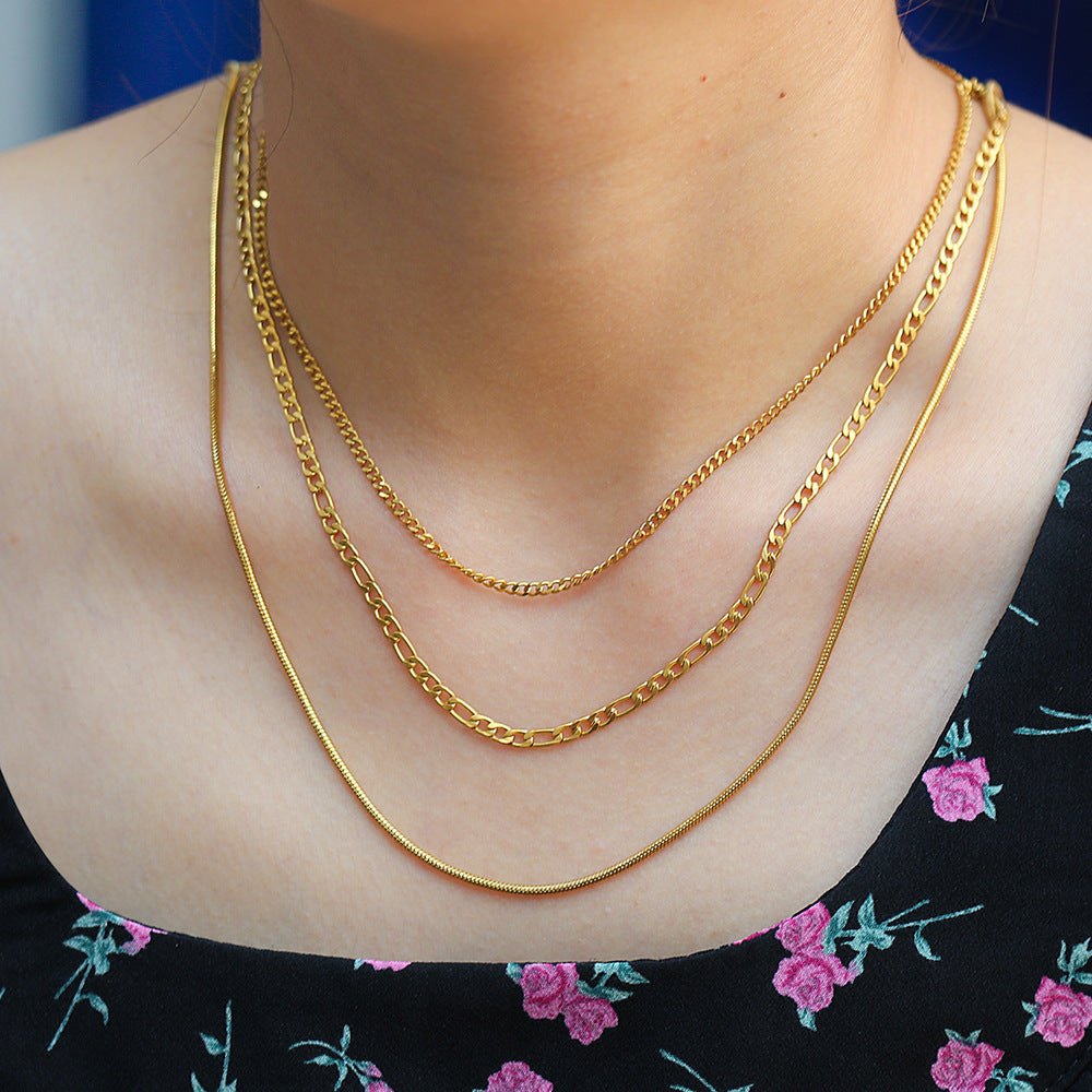 Set di collane a clavicola impilabili a forma di U minimaliste in acciaio inossidabile placcato oro da donna