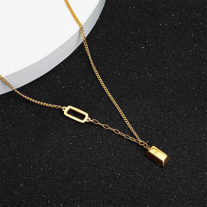 Geometric Titanium Steel Short Clavicle Necklace for Women with Gold Plating and O-Chain