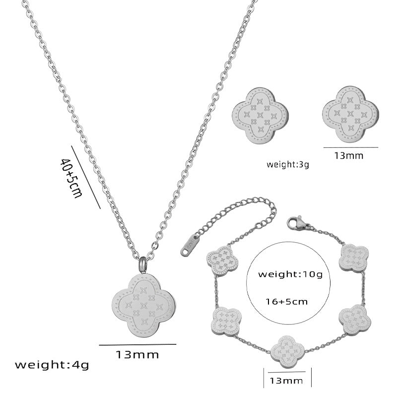 Set di Collane da Donna Minimaliste di Lusso con Cuore e Forme Geometriche in Acciaio al Titanio, Placcate Oro e con Catena a O