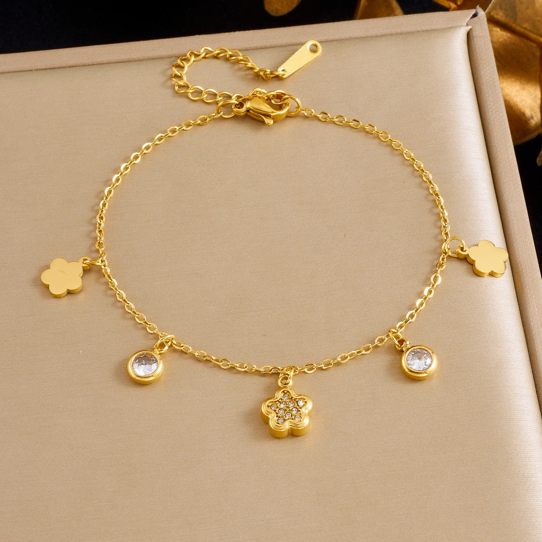 Gold Plated Stainless Steel Heart Floral Rhinestone Pendant Bracelet for Women