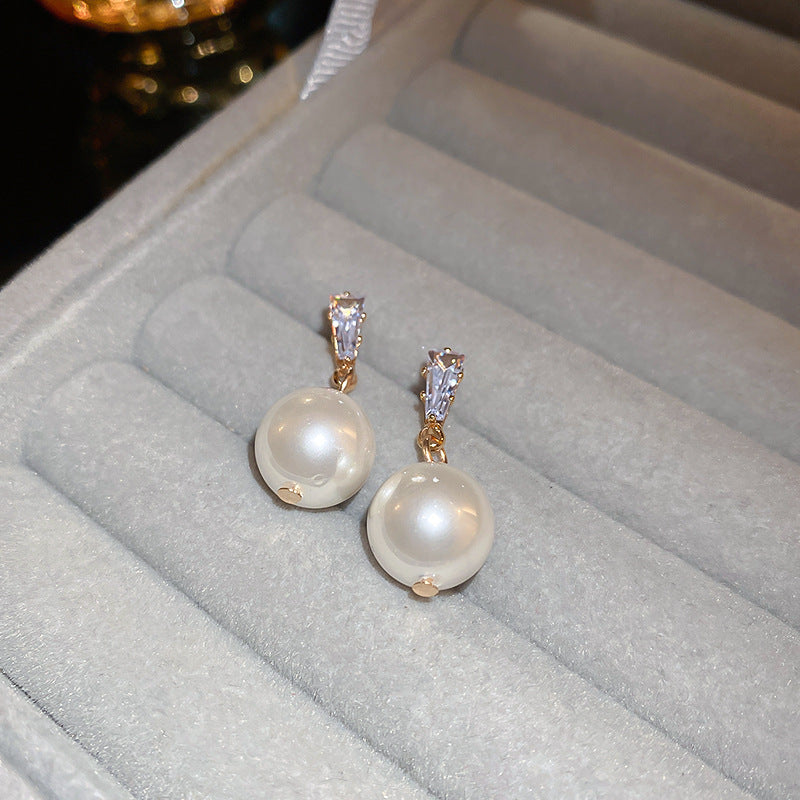 Eleganti Orecchini a Perno da Donna in Stile Francese Vintage con Zirconi Geometrici e Perle Imitazione