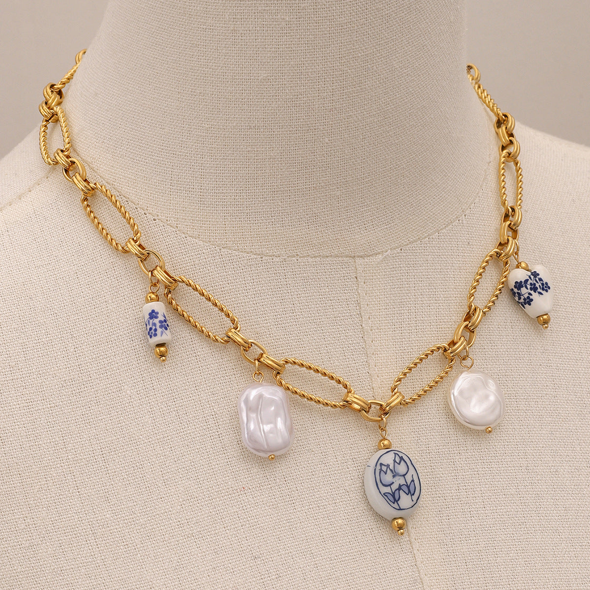 Collana con Pendente a Cuore Minimalista in Perla in Acciaio al Titanio con Finitura Galvanizzata da Donna