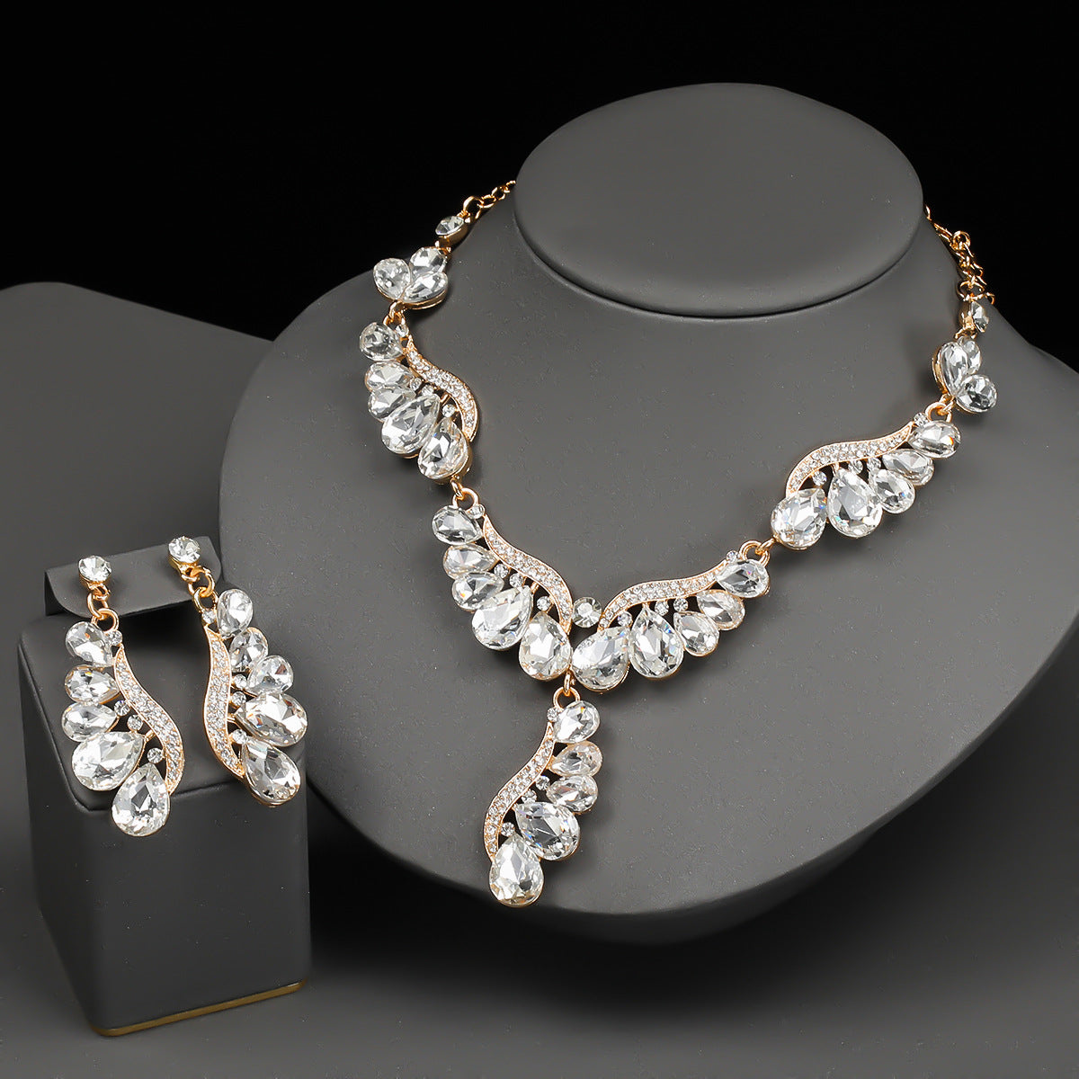 Personalized Wing-Shaped Alloy Necklace and Earrings Set with Rhinestone Drop Pendant on O-Chain for Women