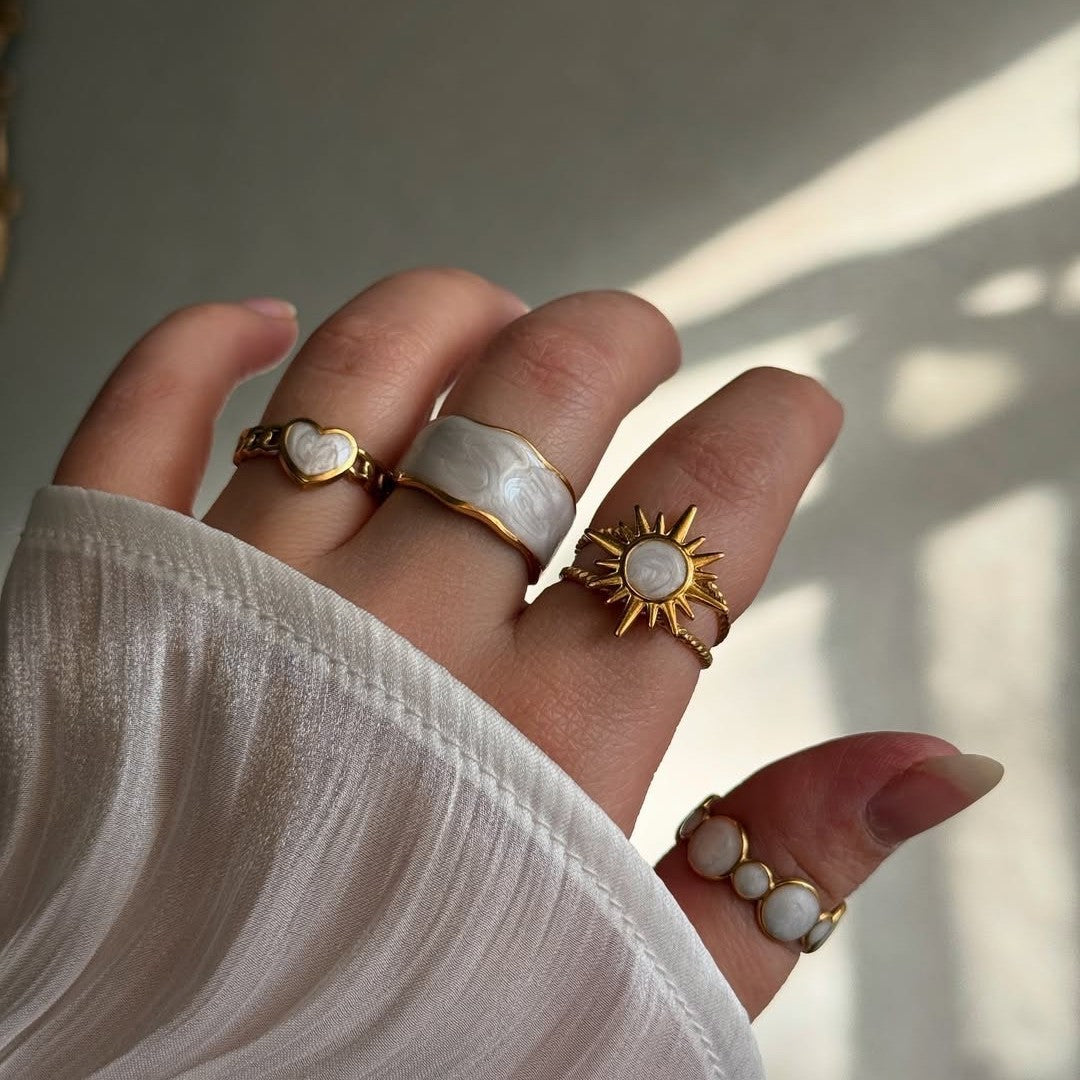 Anillo Minimalista de Acero de Titanio con Forma de Girasol, Bañado en Oro, Ajustable, para Mujer