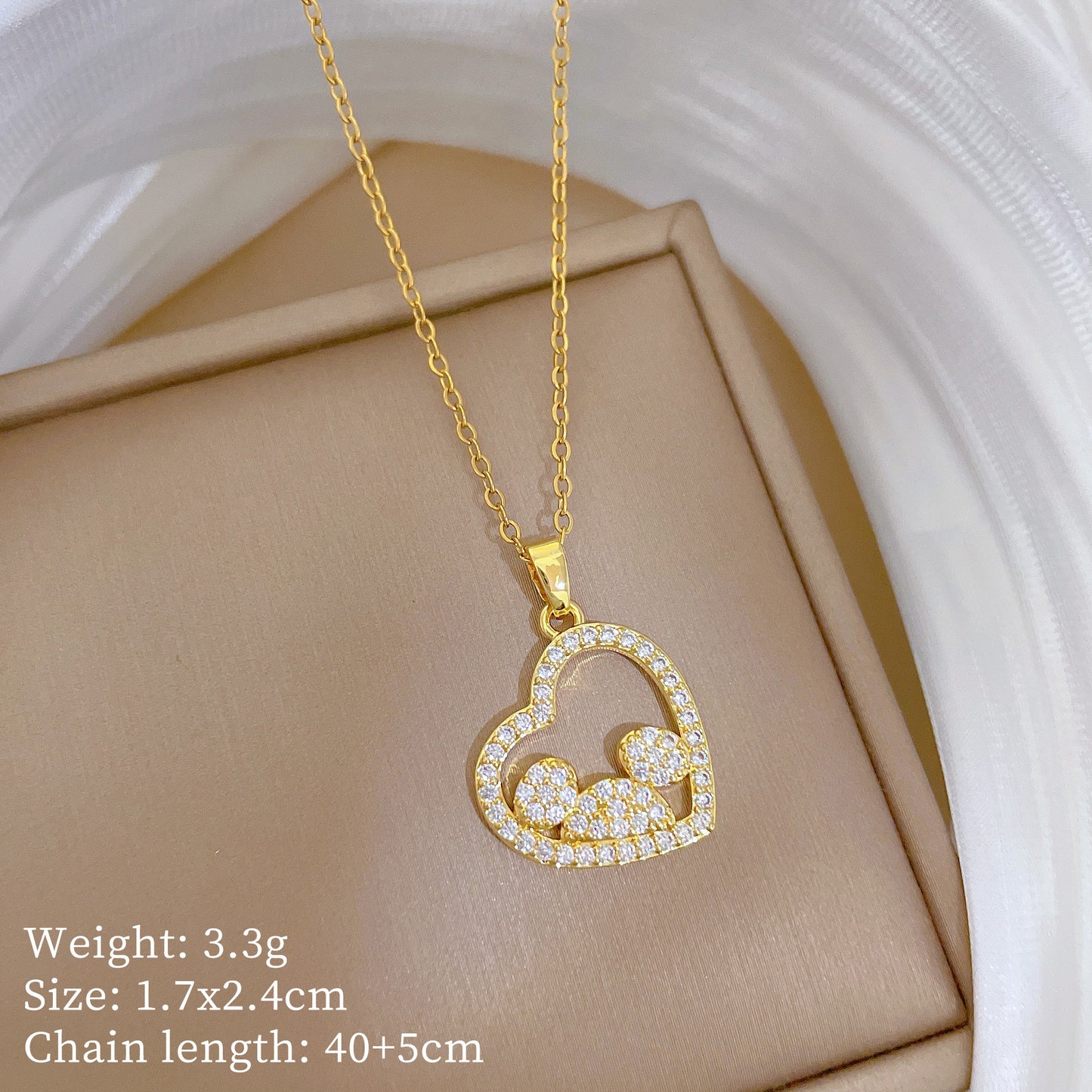 Ciondolo a Cuore in Stile Cartone Animato in Rame con Intarsio di Strass su Collana a Catena a "O" Placcata in Acciaio al Titanio per Donna e Uomo