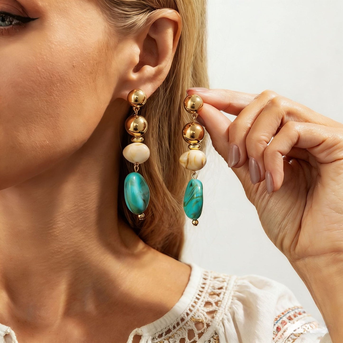 Orecchini Pendenti Vintage da Donna con Forme Geometriche Irregolari in Resina e Elementi Rotondi e Ovali Sfumati Ambra