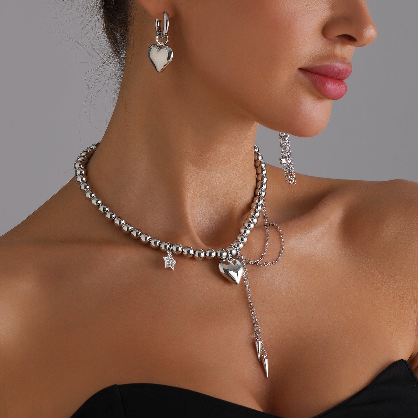 Collar con colgante de aleación con forma de corazón minimalista, borla y detalles de estrellas, cadena tipo relicario galvanizada para mujer
