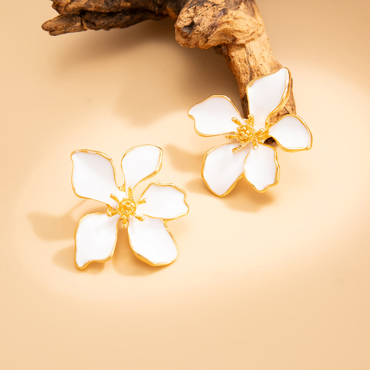 Minimalist Elegant Floral Drip Oil Plated Zinc Alloy Earrings for Women