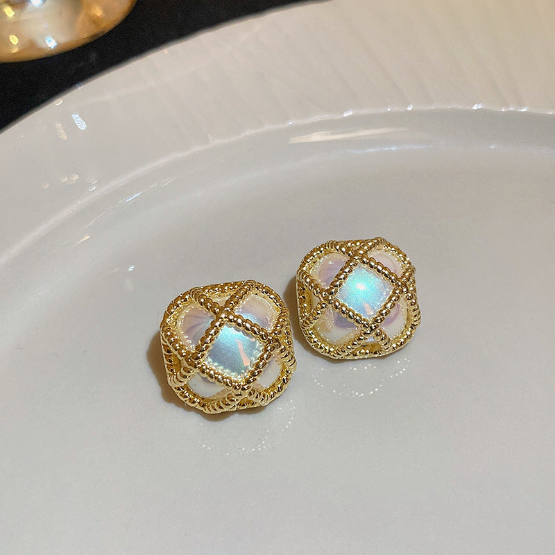 Orecchini a perno con perla geometrica vintage di lusso in rame placcato con perni in acciaio per donna