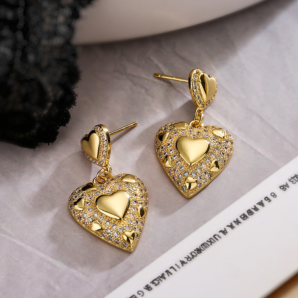 Orecchini Minimalisti a Cuore Geometrico in Zirconia per Donna in Rame con Design di Lusso Leggero e alla Moda