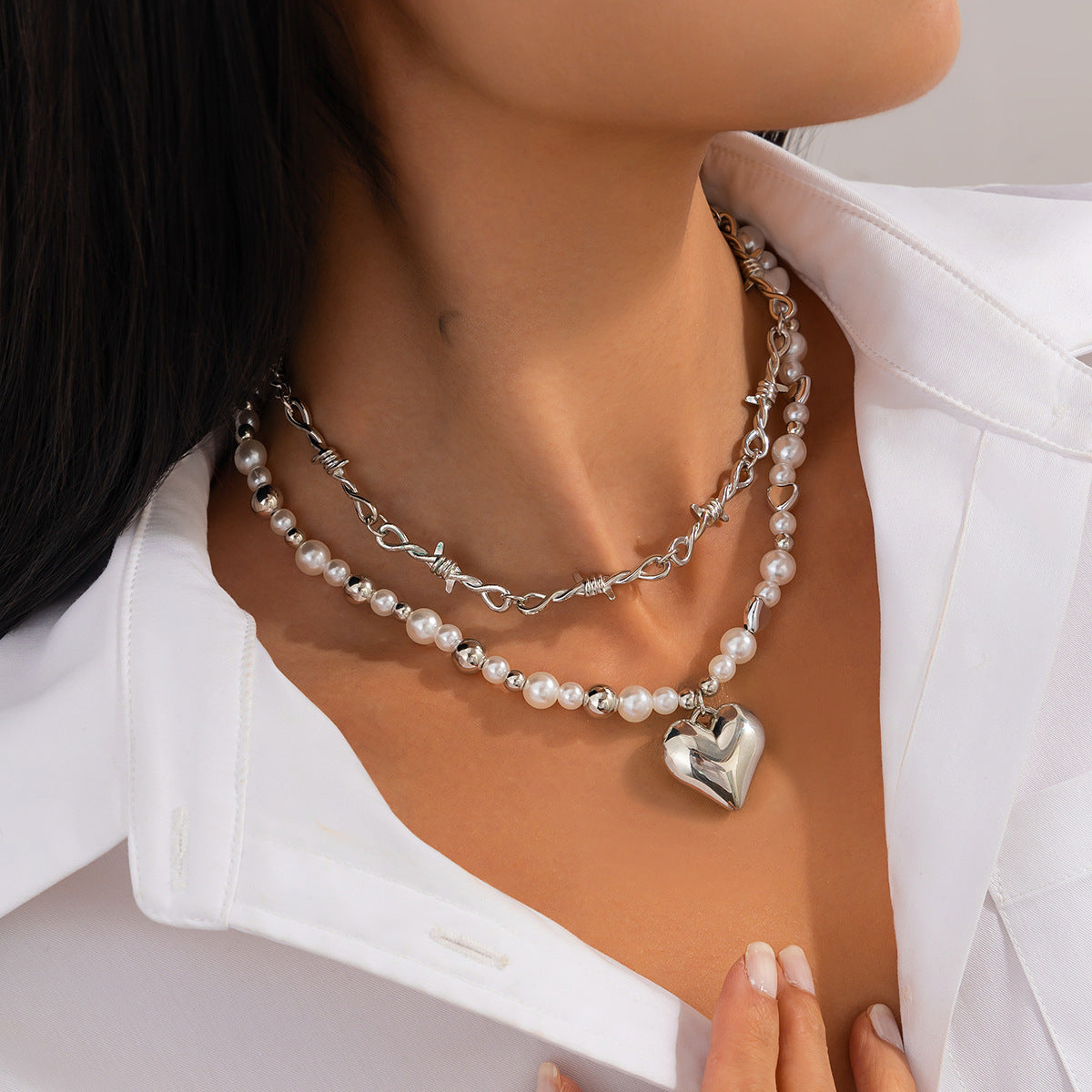 Fashion Heart Alloy Pendant Necklace with Imitation Pearl Beads Multi-layer Clavicle Chain for Women