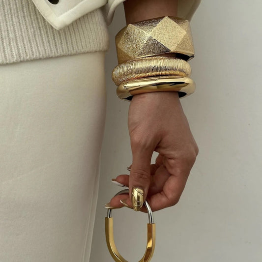 Pulsera de puño abierto de aleación de lujo vintage para mujer