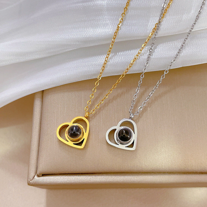 Minimalist Heart-Shaped Titanium Steel Necklace with Gold Plating for Women and Men, Pendant Projection Design, Fashionable Clavicle Chain