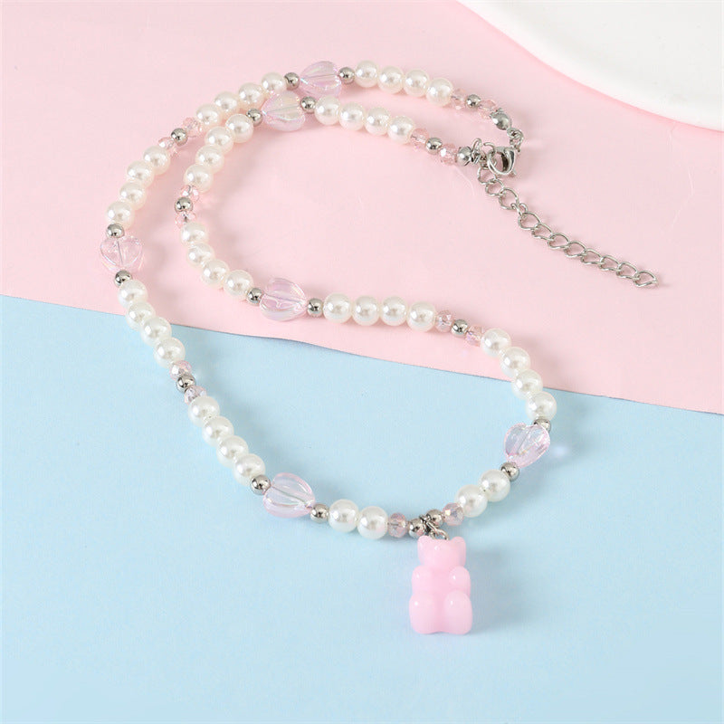 Collana con ciondolo in resina a forma di orsetto e cuore per bambine con catena di perle a lunghezza regolabile