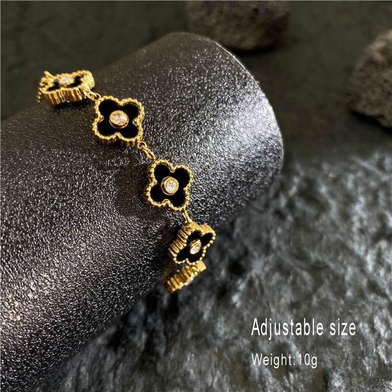 Original Design Geometric Four-Leaf Clover Bracelet in Titanium Steel with 18K Real Gold Plating Adjustable Pull-Chain for Unisex Wear