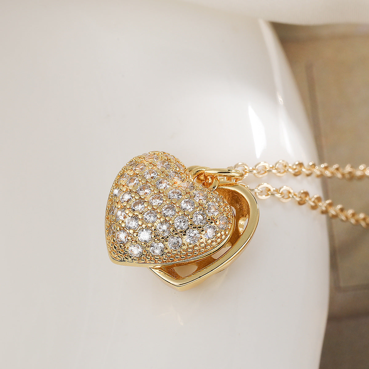 Minimalist 18K Gold Plated Brass Heart Cubic Zirconia Pendant Necklace for Women