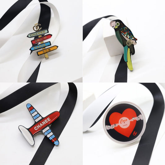 Unique Cartoon Letter Acrylic Plated Rhinestone Brooch