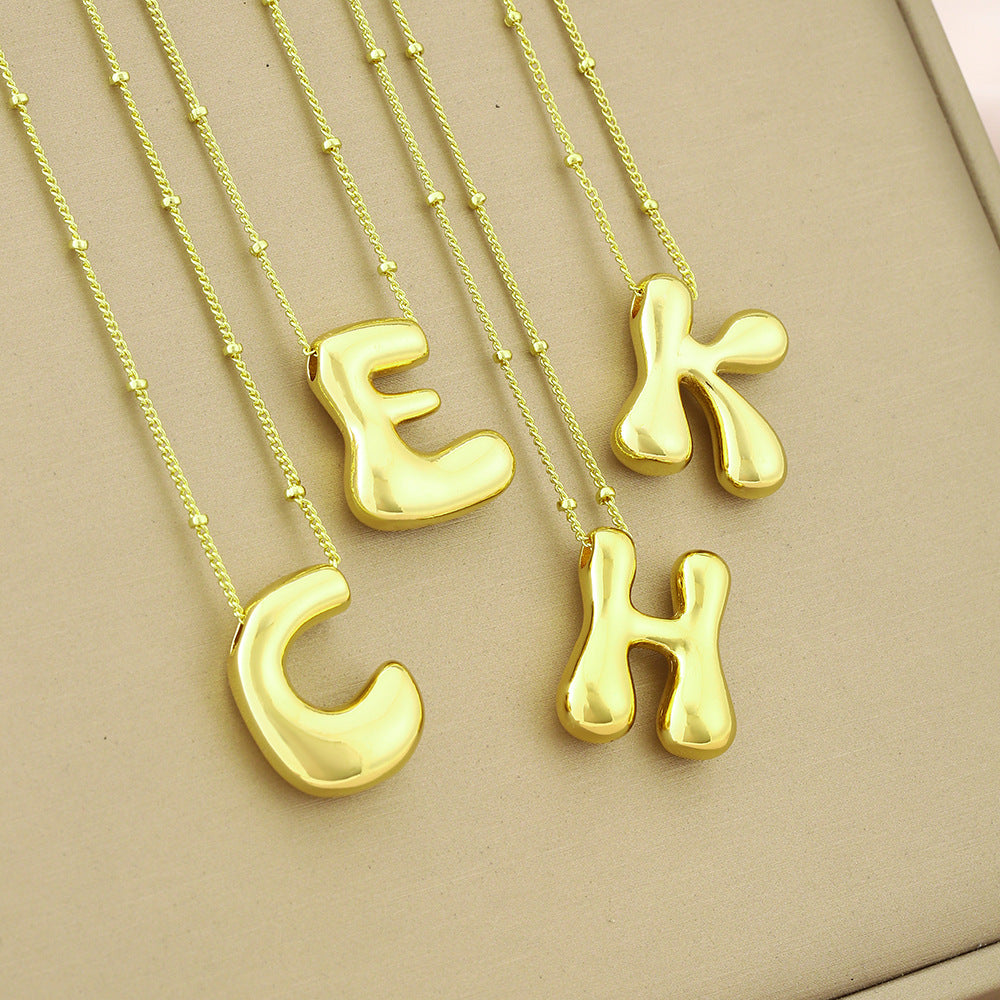 Collana girocollo minimalista da donna con ciondolo a lettera in rame placcato, catenina delicata