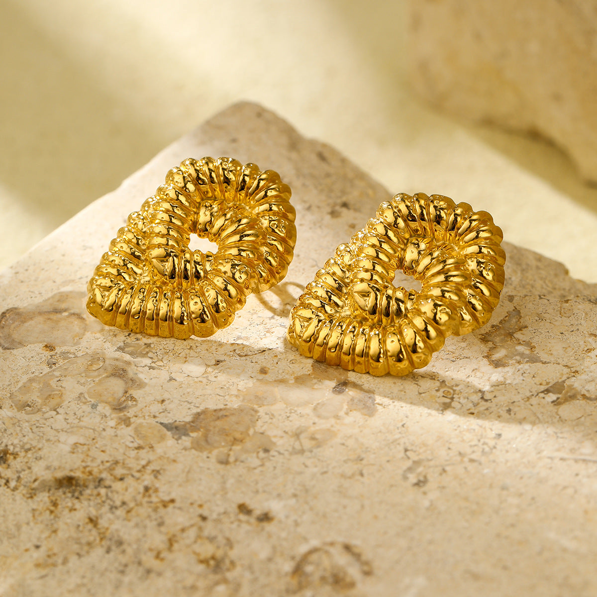 Pendientes de Acero Inoxidable con Textura Irregular de Lava para Mujer, con Forma Geométrica y de Rombo, Acabado Galvanizado, Estilo de Oficina de Moda