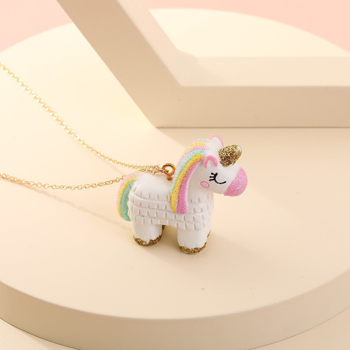 Collar con colgante de unicornio de dibujos animados para niños con diseño de arco iris 3D colorido de resina en cadena tipo O