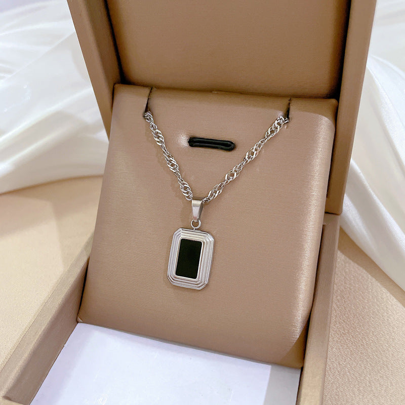 Collana Punk Minimalista Dolce Cuore Geometrico in Acciaio Inossidabile con Catena Irregolare