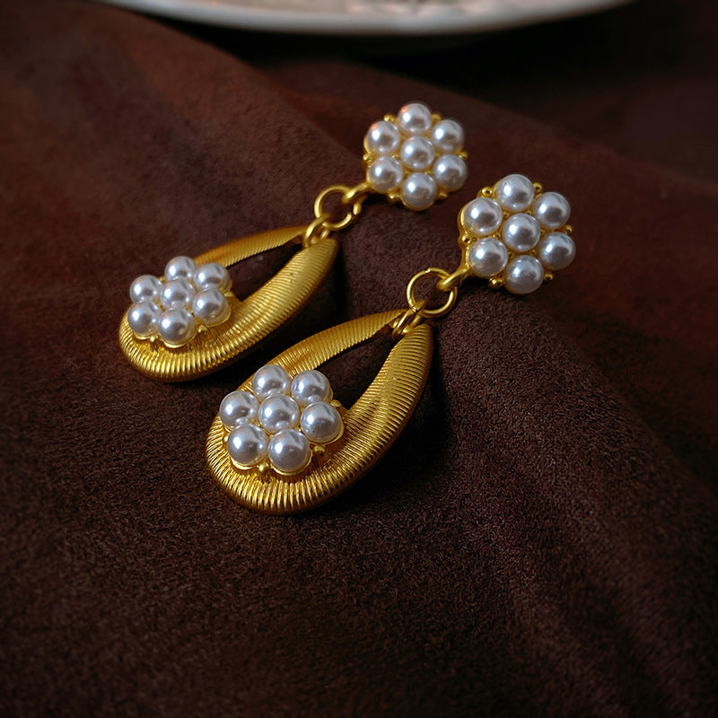 Orecchini a perno da donna vintage geometrici in lega con intarsi di strass, eleganti, artistici e retrò