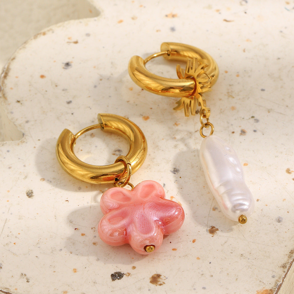 Orecchini Leggeri di Lusso con Fiori Geometrici in Acciaio Inossidabile, Placcati Oro 18K, con Vetro e Perle Imitazione