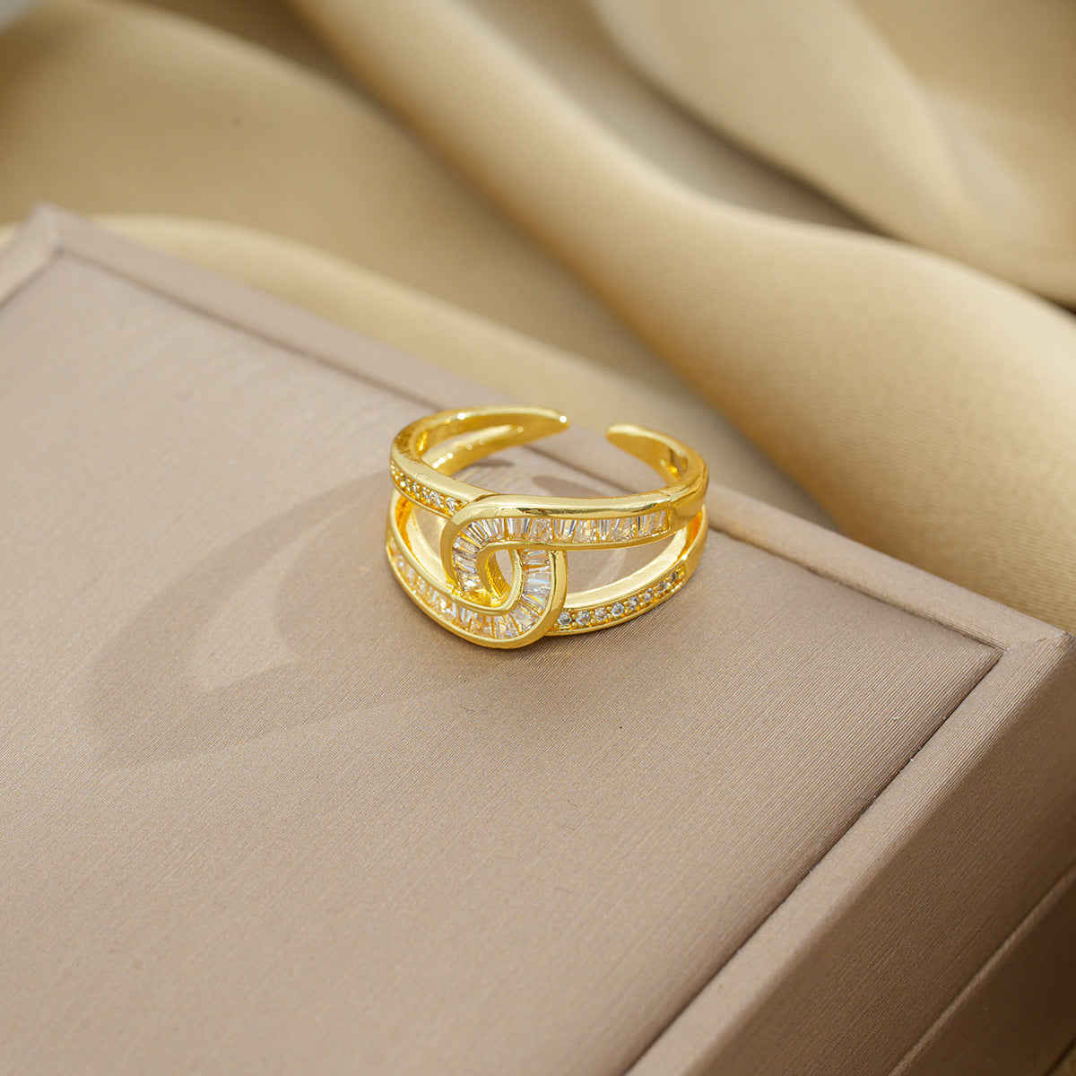 Luxury Minimalist Adjustable Open Ring for Women with Gold-Plated Copper Band and Zircon Stone Accent in Heart and Floral Shape