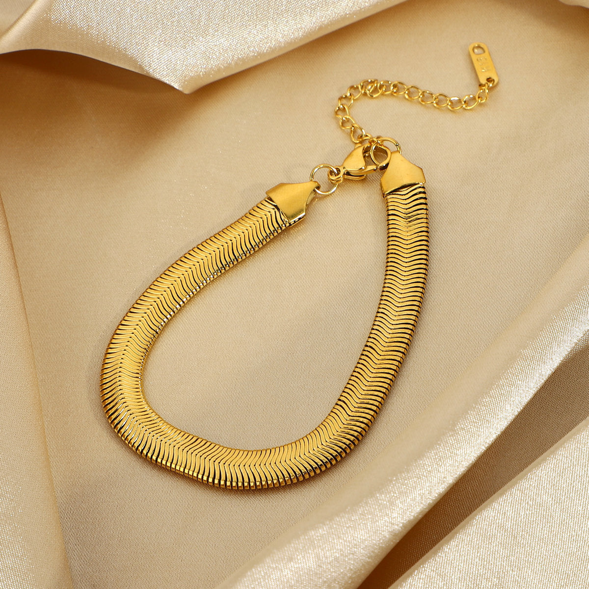 Ins Style Geometric 18K Gold Plated Stainless Steel 8mm Cuban Link Bracelet for Women