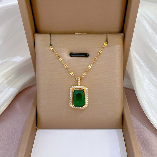 Luxury Exotic Rhinestone-Inlaid Geometric Green Gemstone Necklace Titanium Steel Chain