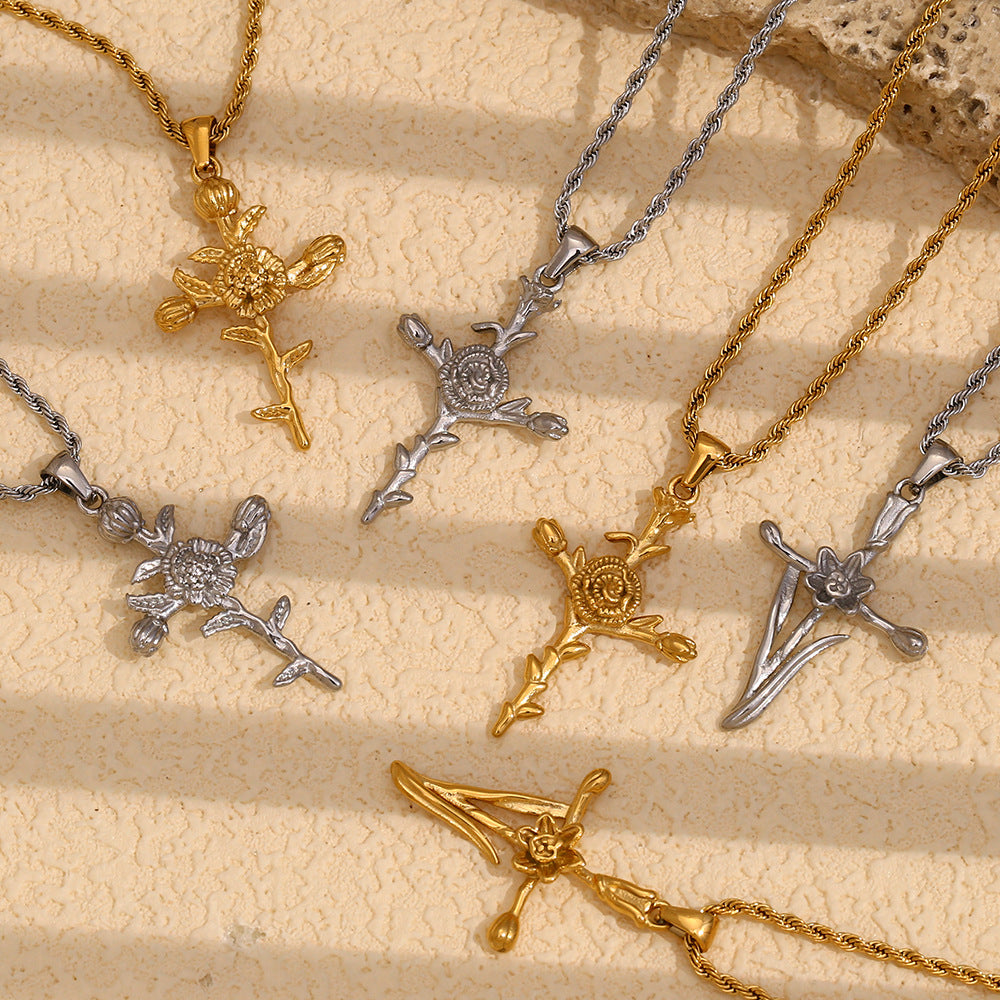 Vintage French-Style Floral Pendant Necklace in Stainless Steel with 18K Gold Plating for Women